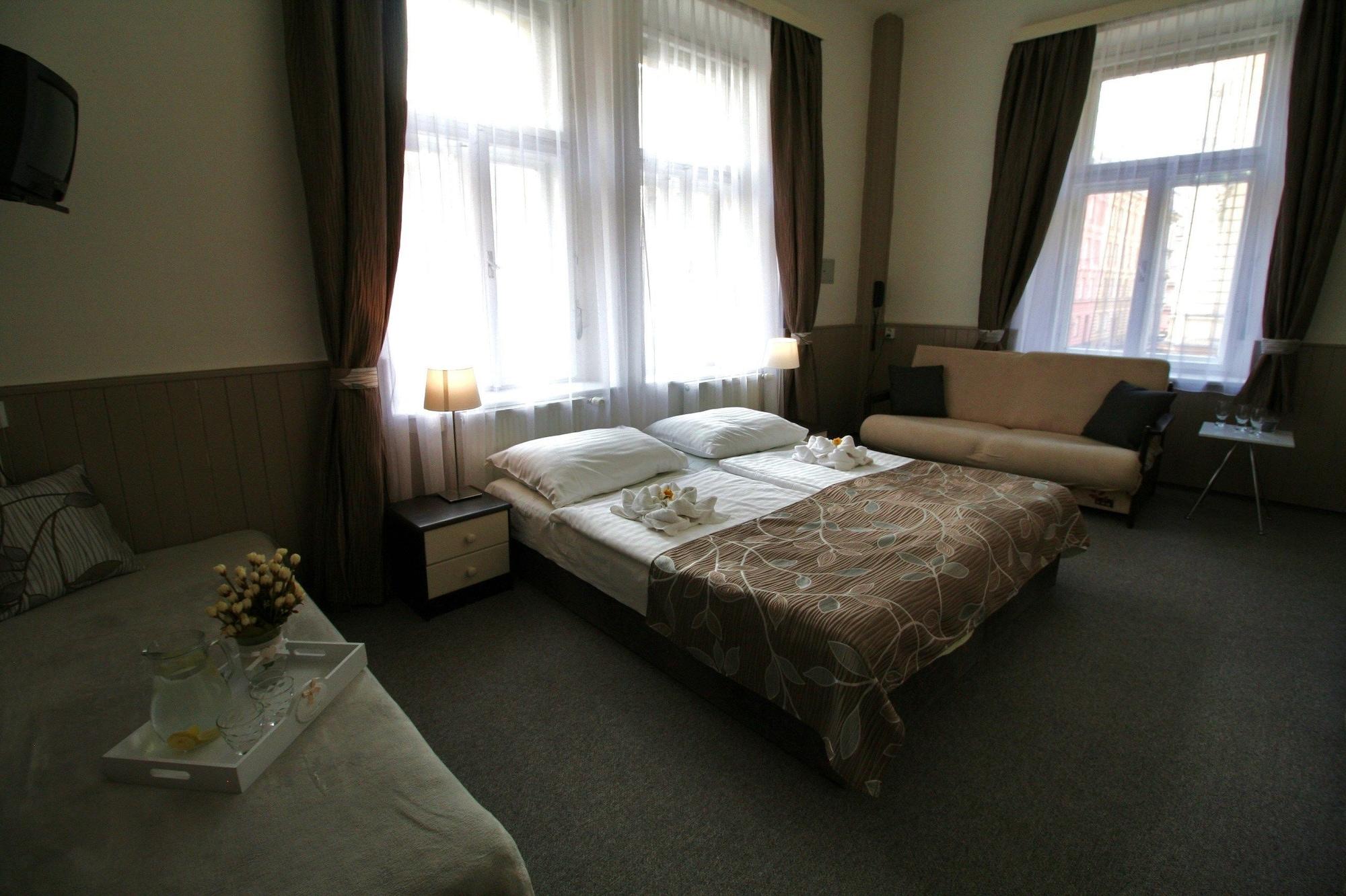 Anette Hotel Прага Экстерьер фото