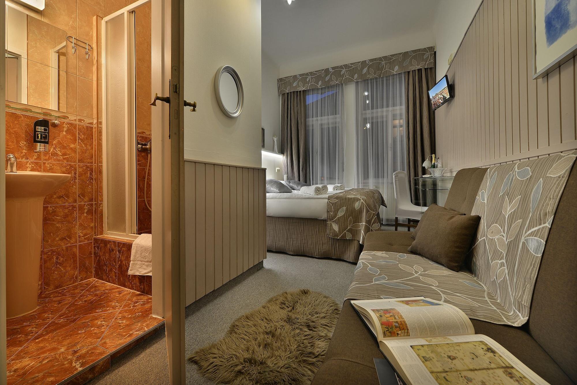 Anette Hotel Прага Экстерьер фото