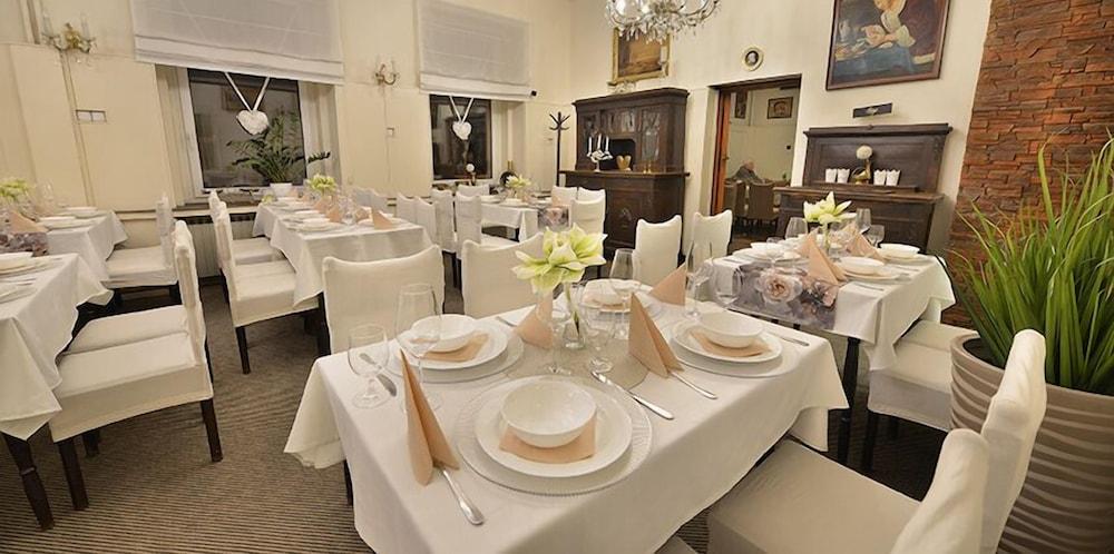 Anette Hotel Прага Экстерьер фото