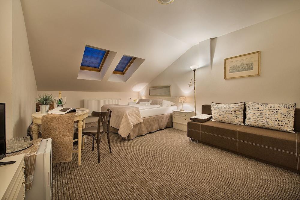 Anette Hotel Прага Экстерьер фото