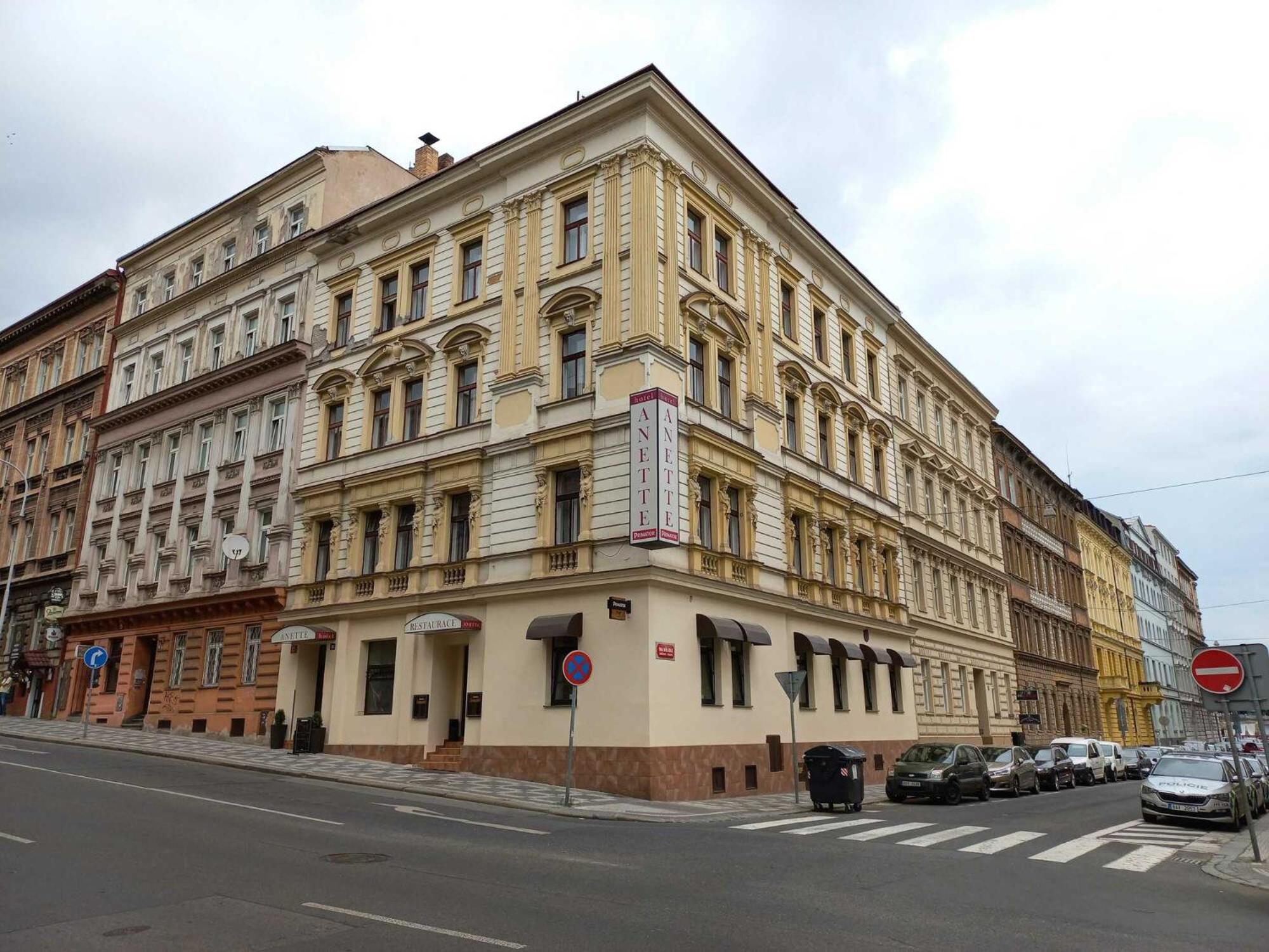 Anette Hotel Прага Экстерьер фото