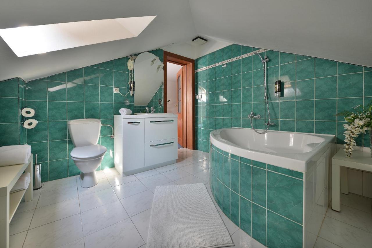 Anette Hotel Прага Экстерьер фото