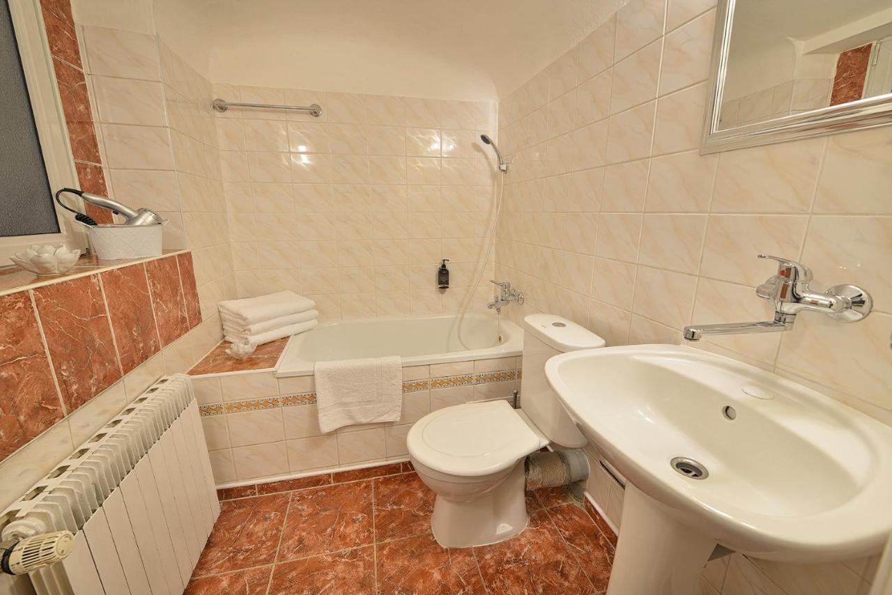 Anette Hotel Прага Экстерьер фото